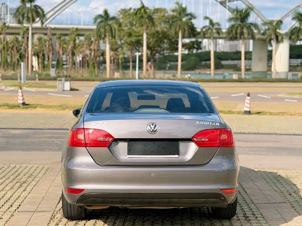 Volkswagen Sagitar — миниатюра 5