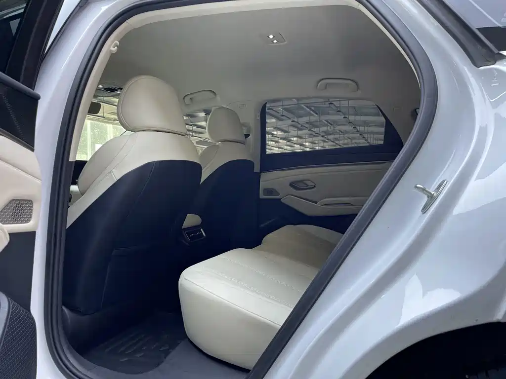 BYD Qin L — миниатюра 14