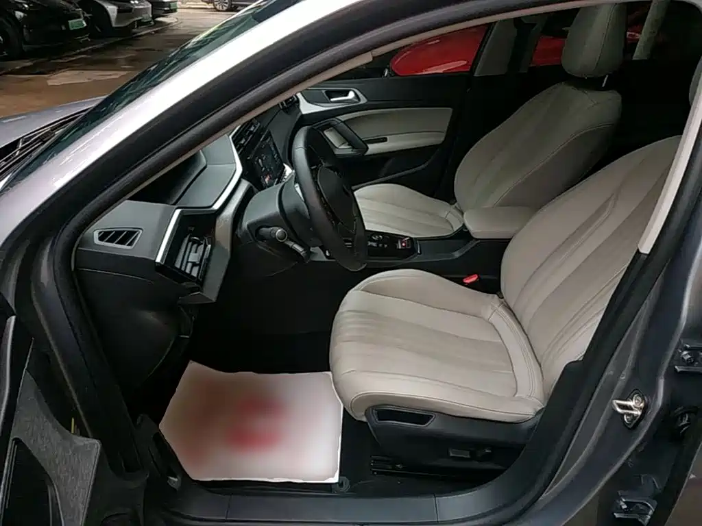 Peugeot 408 — миниатюра 15