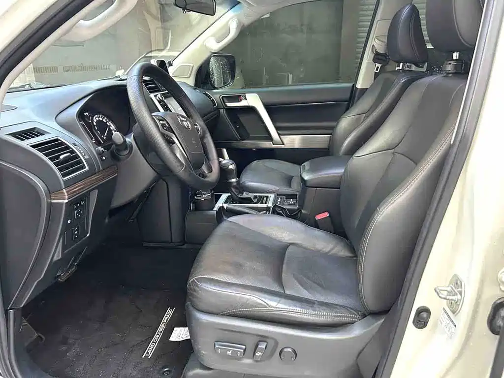 Toyota Prado — миниатюра 4