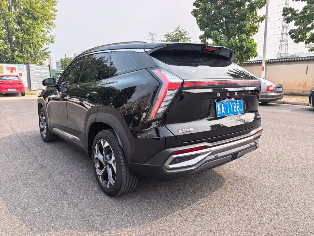 Geely Boyue L — миниатюра 13