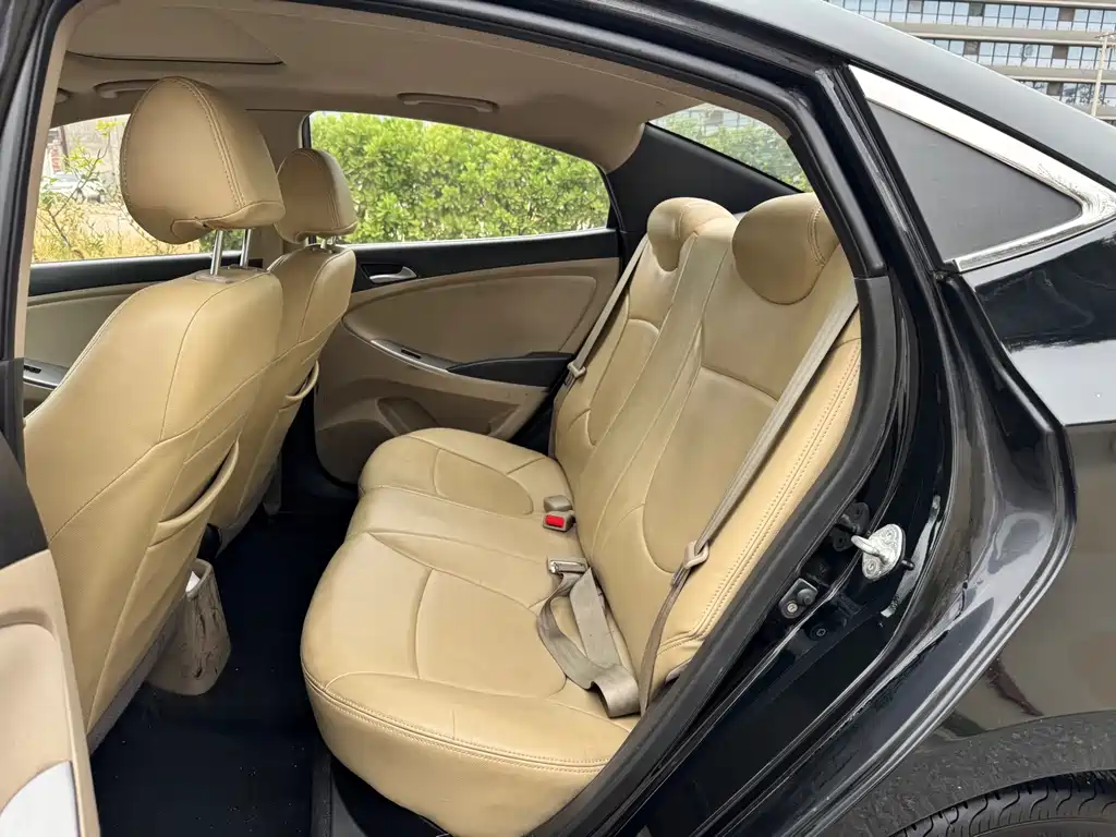 Hyundai Verna — миниатюра 8