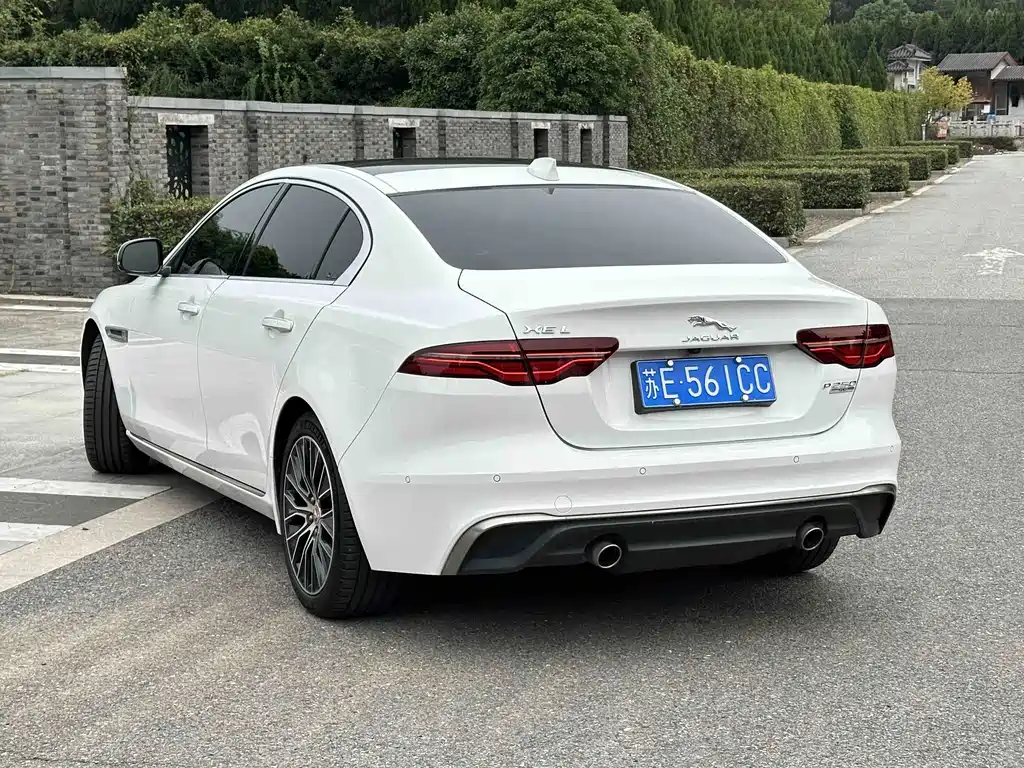 Jaguar XEL — миниатюра 17