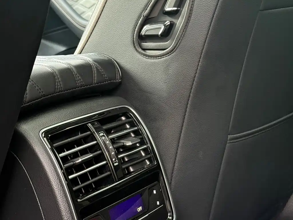 Volkswagen Magotan — миниатюра 8