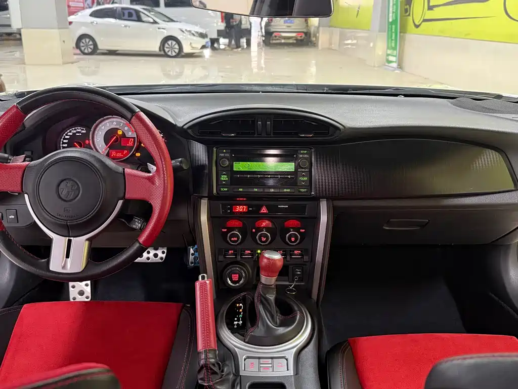 Toyota 86 2.0L Auto Luxury Type, фото 18