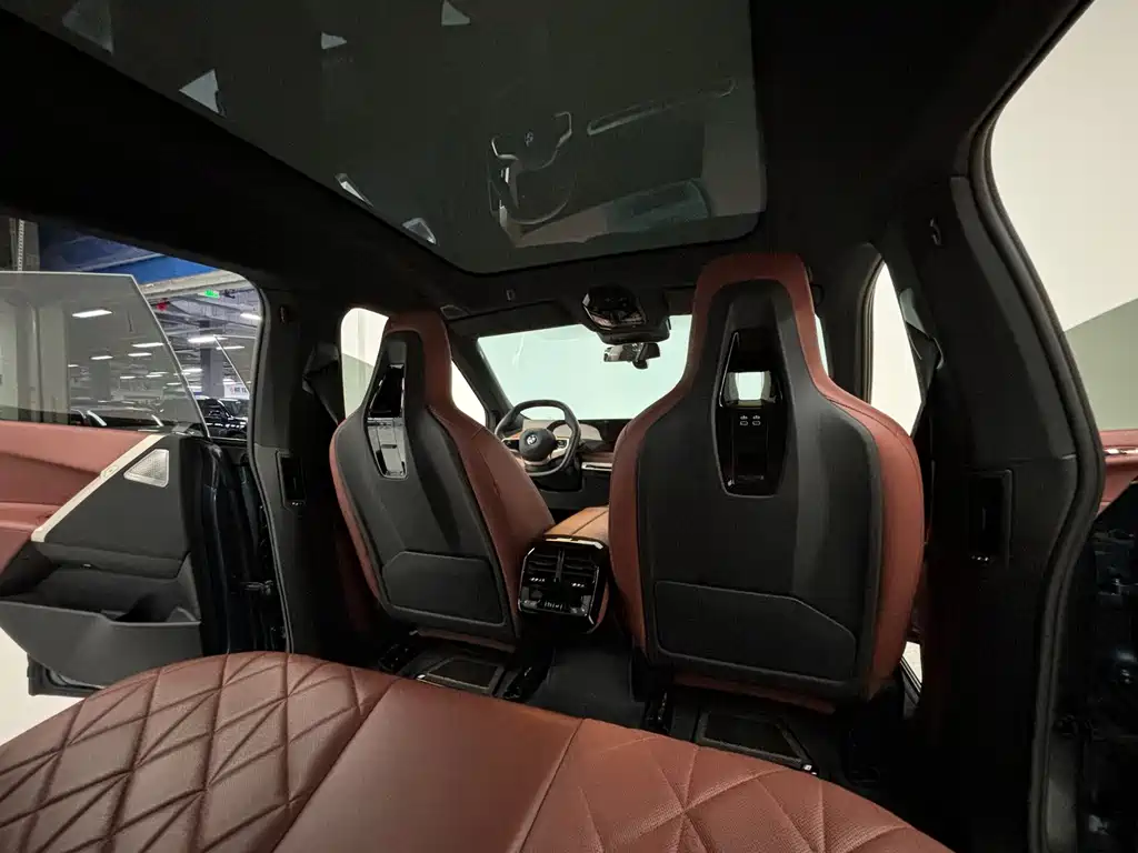 BMW BMW iX M60 — миниатюра 7
