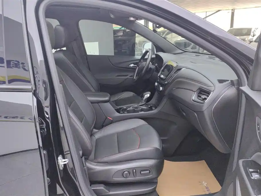 Chevrolet Equinox 2021 550T RS