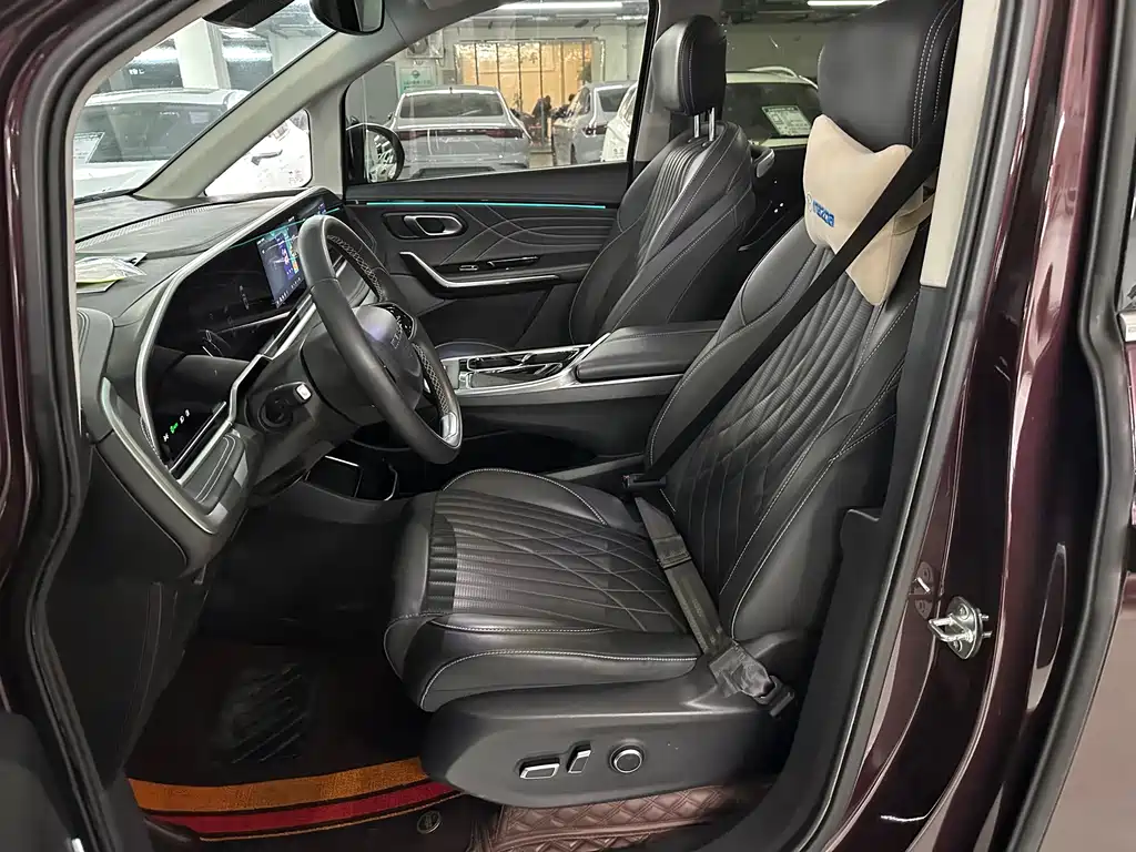 SAIC MAXUS EVERYONE 9