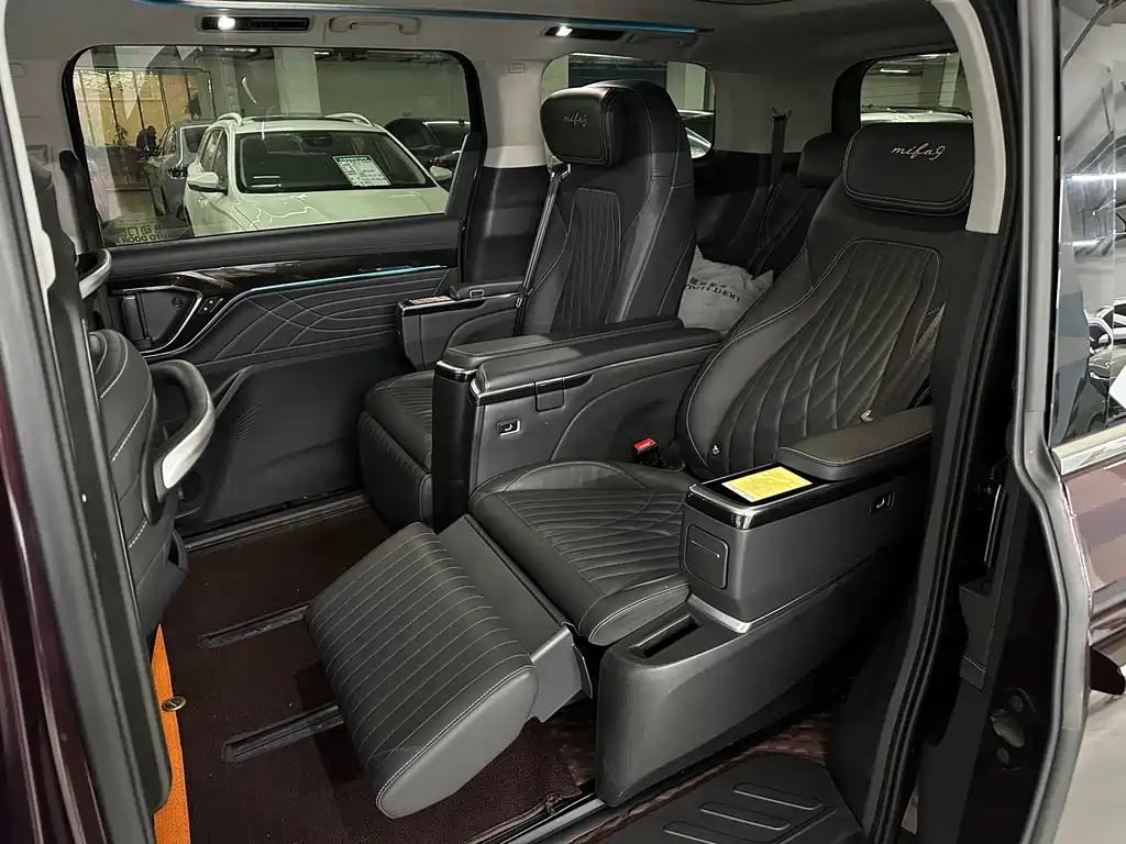 SAIC MAXUS EVERYONE 9