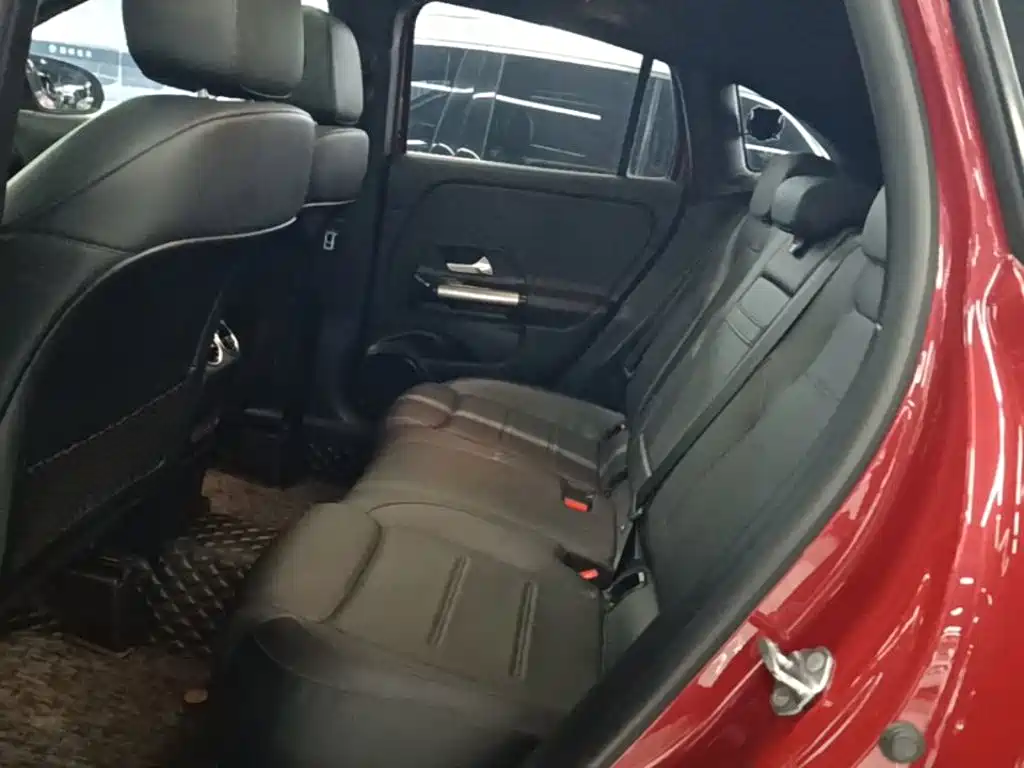 Mercedes-Benz GLA — миниатюра 17