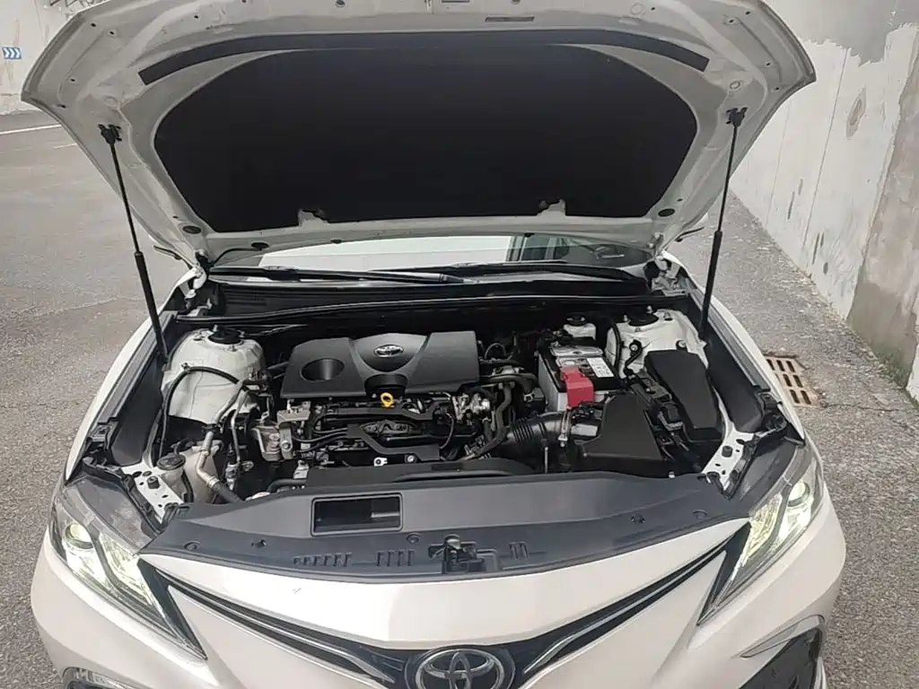 Toyota Camry — миниатюра 20