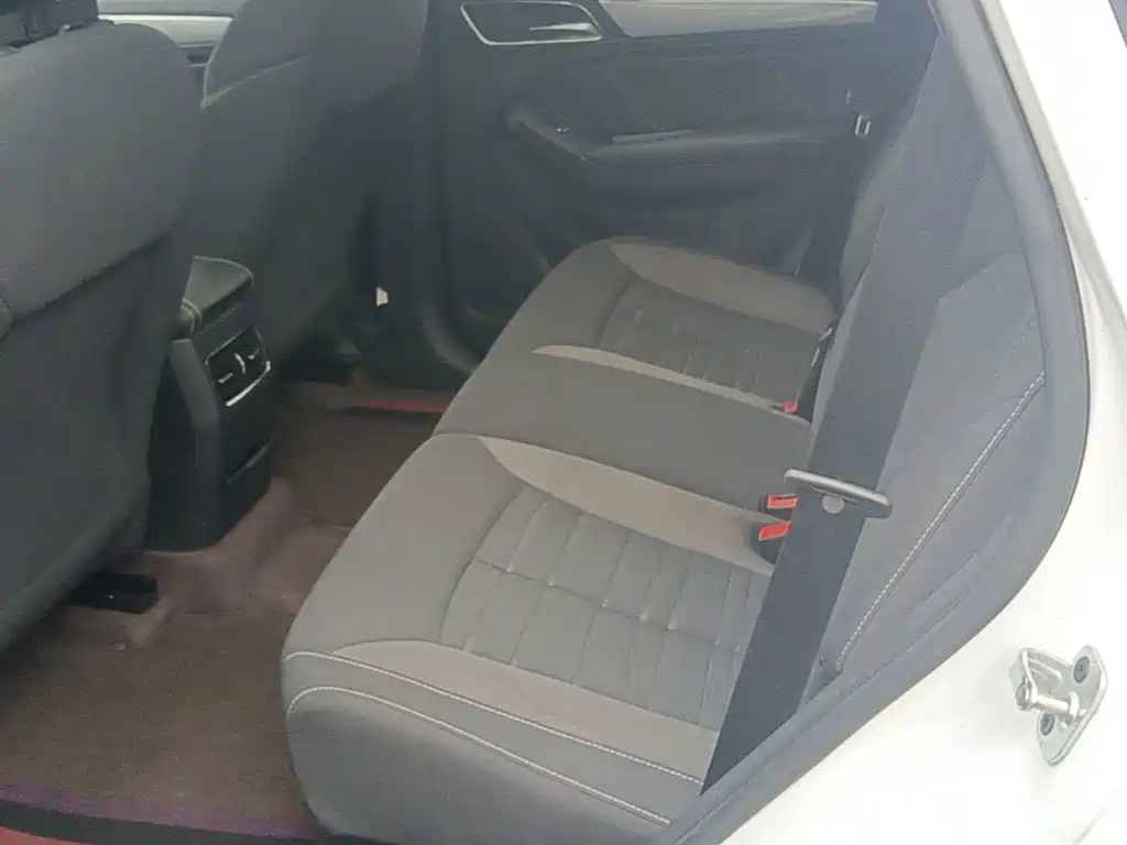 Roewe RX5 — миниатюра 17