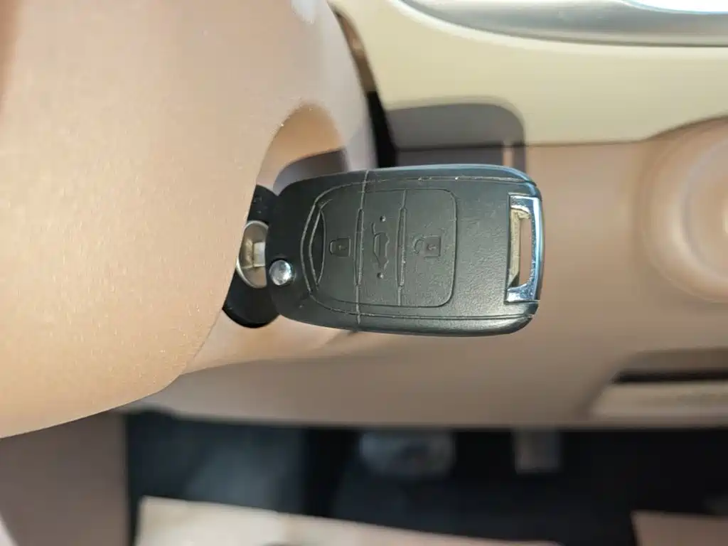 Wuling MINIEV — миниатюра 9