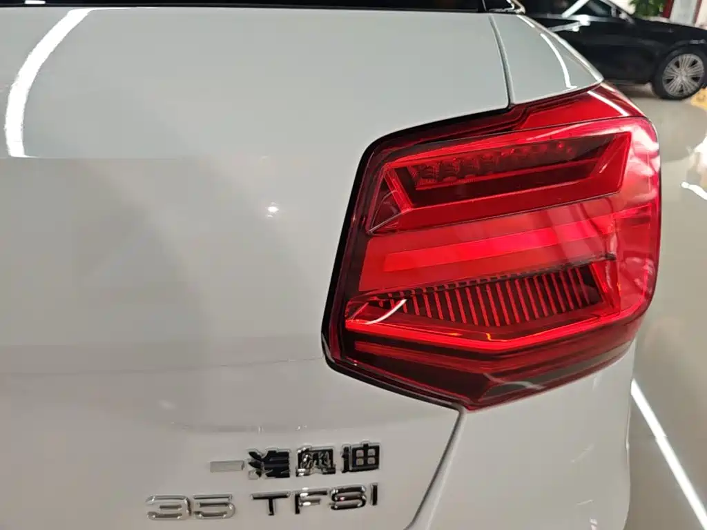 Audi Q2L — миниатюра 8