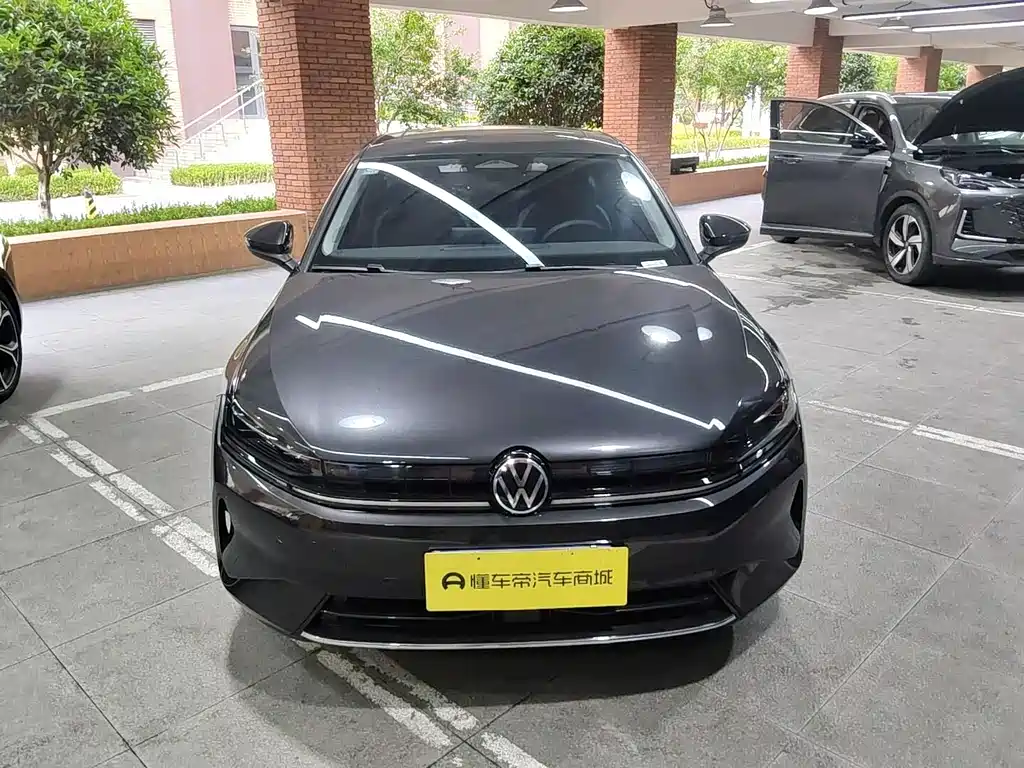Volkswagen Sagitar — миниатюра 7