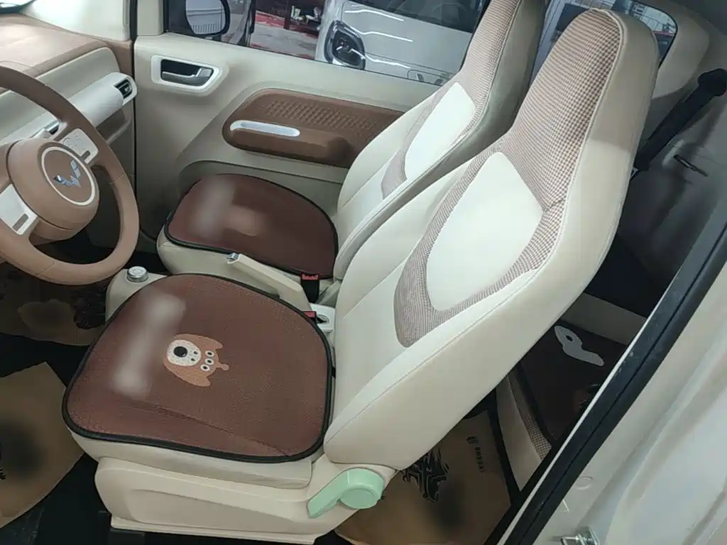Wuling MINIEV — миниатюра 15