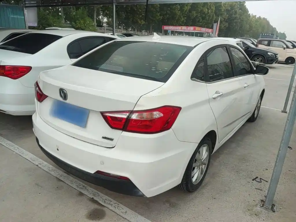 Changan V7 — миниатюра 7