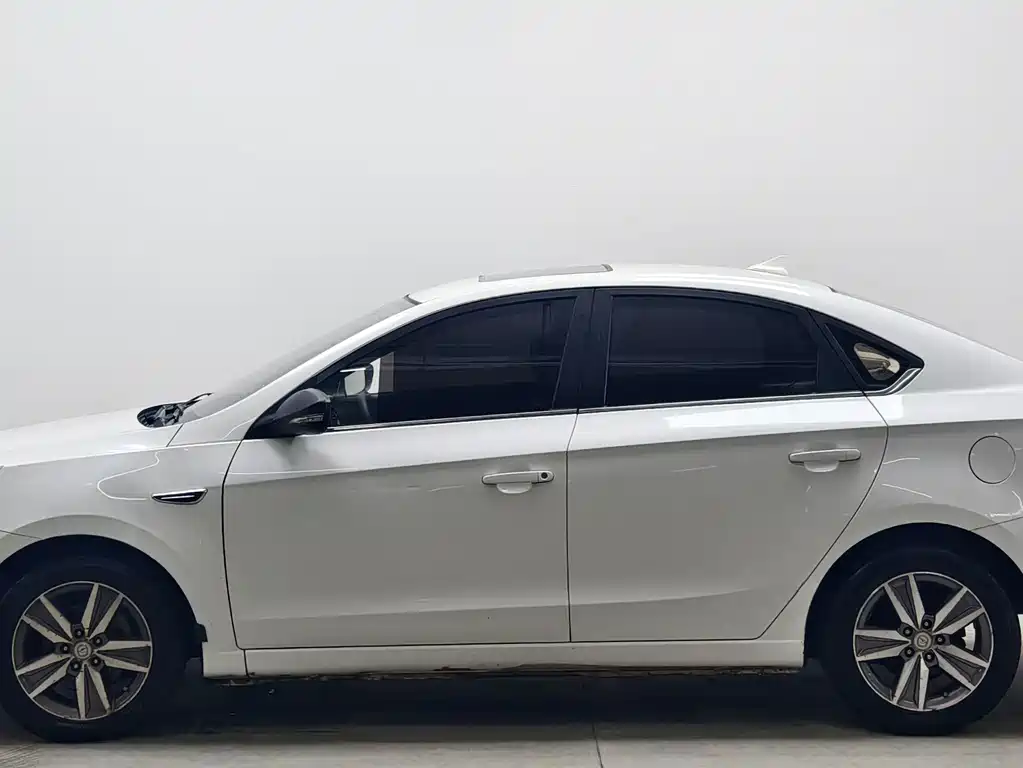 Changan Eado — миниатюра 7