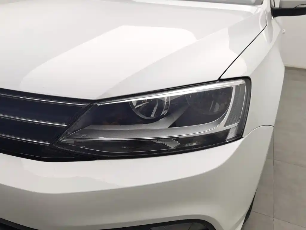 Volkswagen Sagitar — миниатюра 7