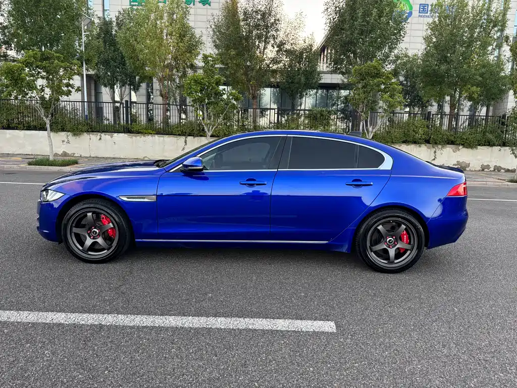 Jaguar XEL 2.0T 200PS Premium Edition, фото 4