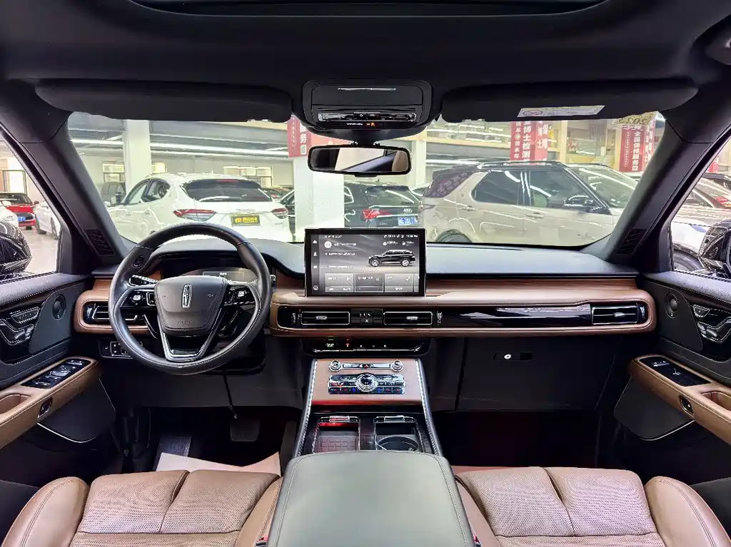 Lincoln Aviator — миниатюра 12