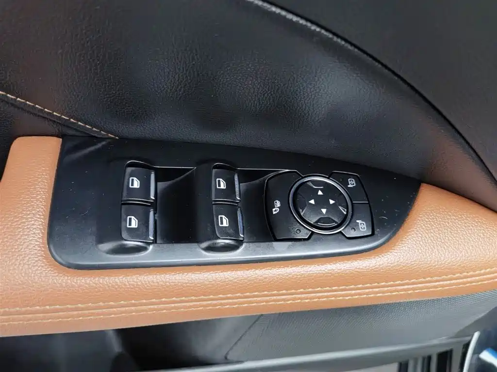 Ford Taurus 2018 EcoBoost 245 Cognac V