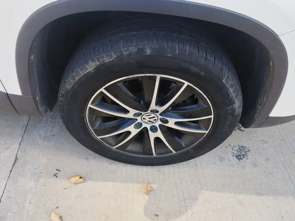 Volkswagen Tiguan — миниатюра 8