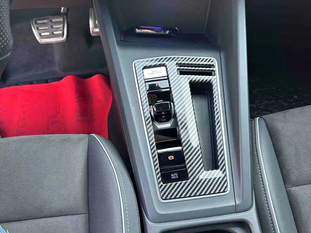 Volkswagen Golf — миниатюра 18