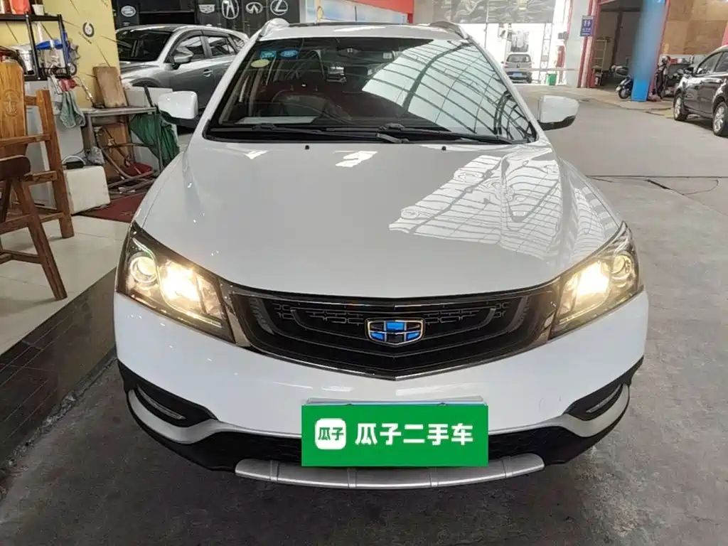 Geely Emgrand — миниатюра 3