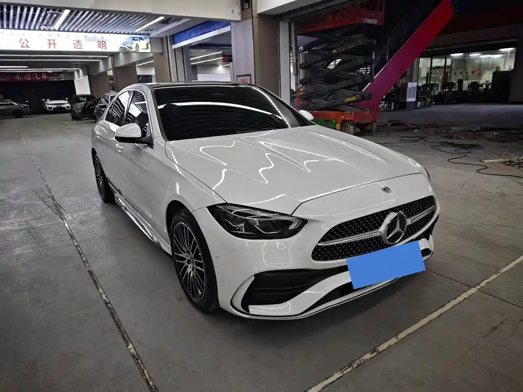 Mercedes-Benz C-Class — миниатюра 3