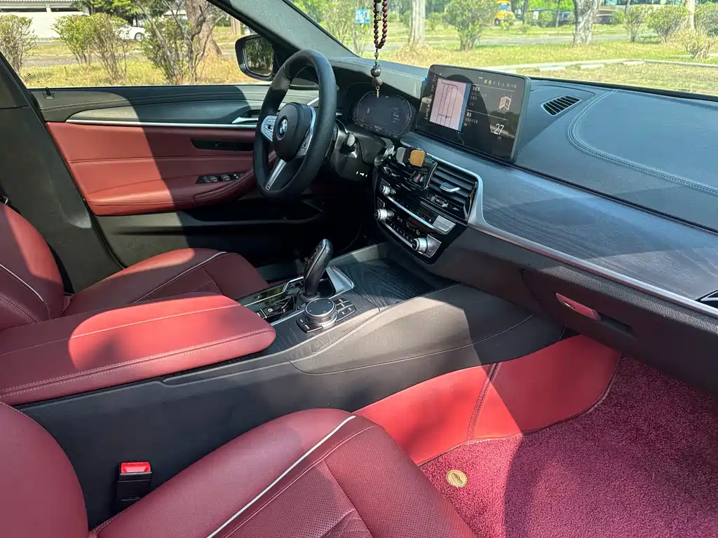 BMW 5 Series — миниатюра 16