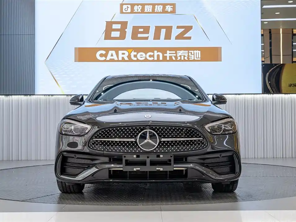 Mercedes-Benz C-Class 2024