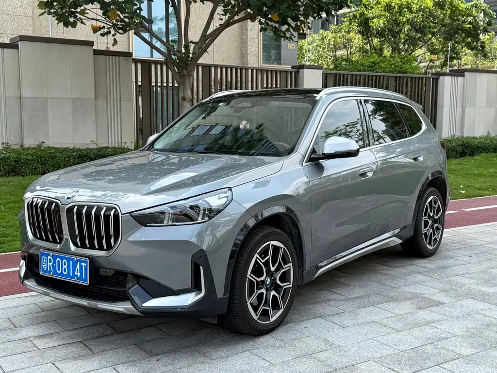 Купить BMW X1