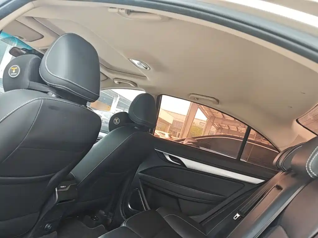 Geely Emgrand — миниатюра 18