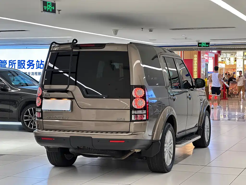 Land Rover Discovery — миниатюра 7
