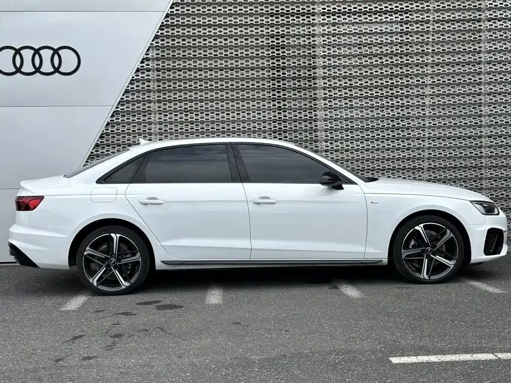 Audi A4L — миниатюра 3