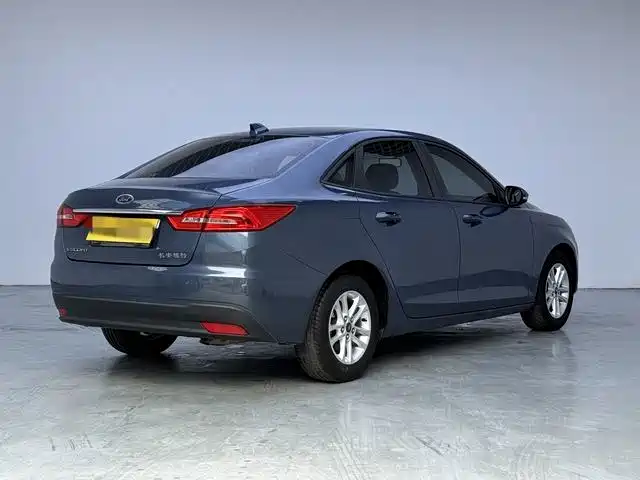 Ford Escort — миниатюра 6