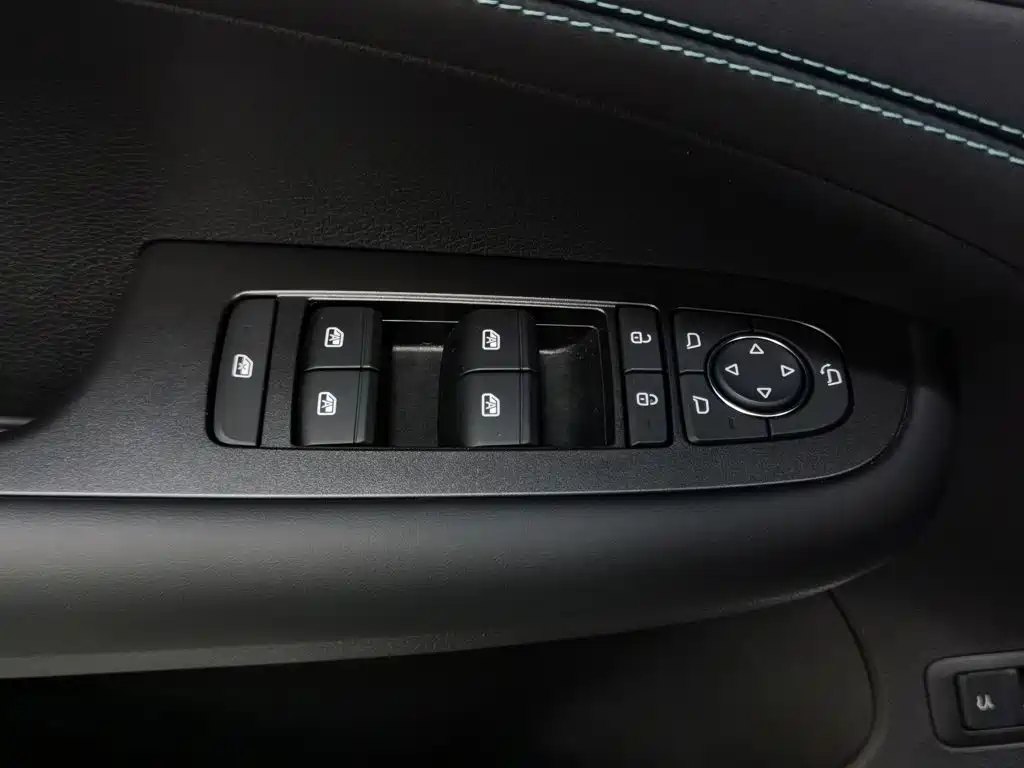 BYD Seal 05 DM-i — миниатюра 9