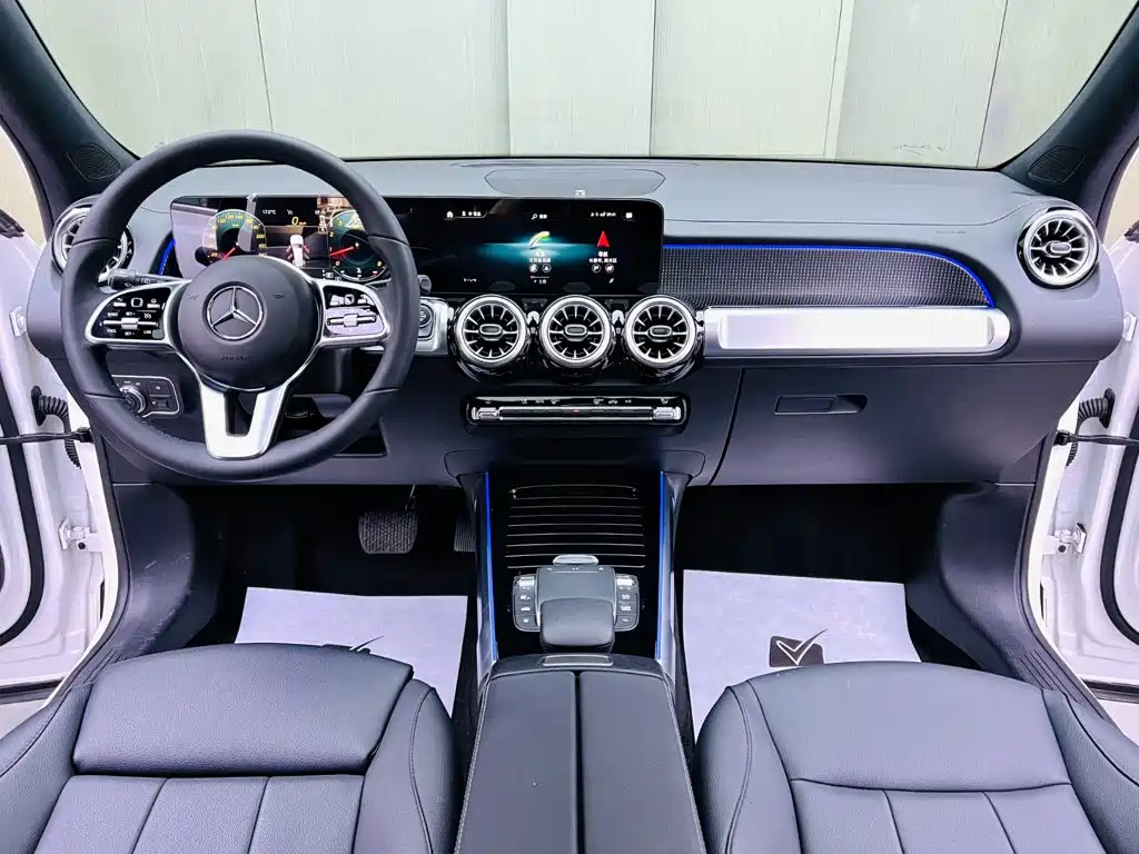 Mercedes-Benz GLB — миниатюра 9