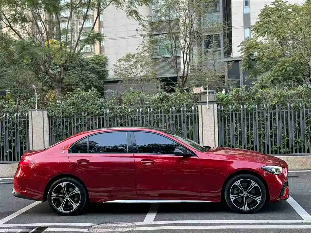 MERCEDES-BENZ C CLASS