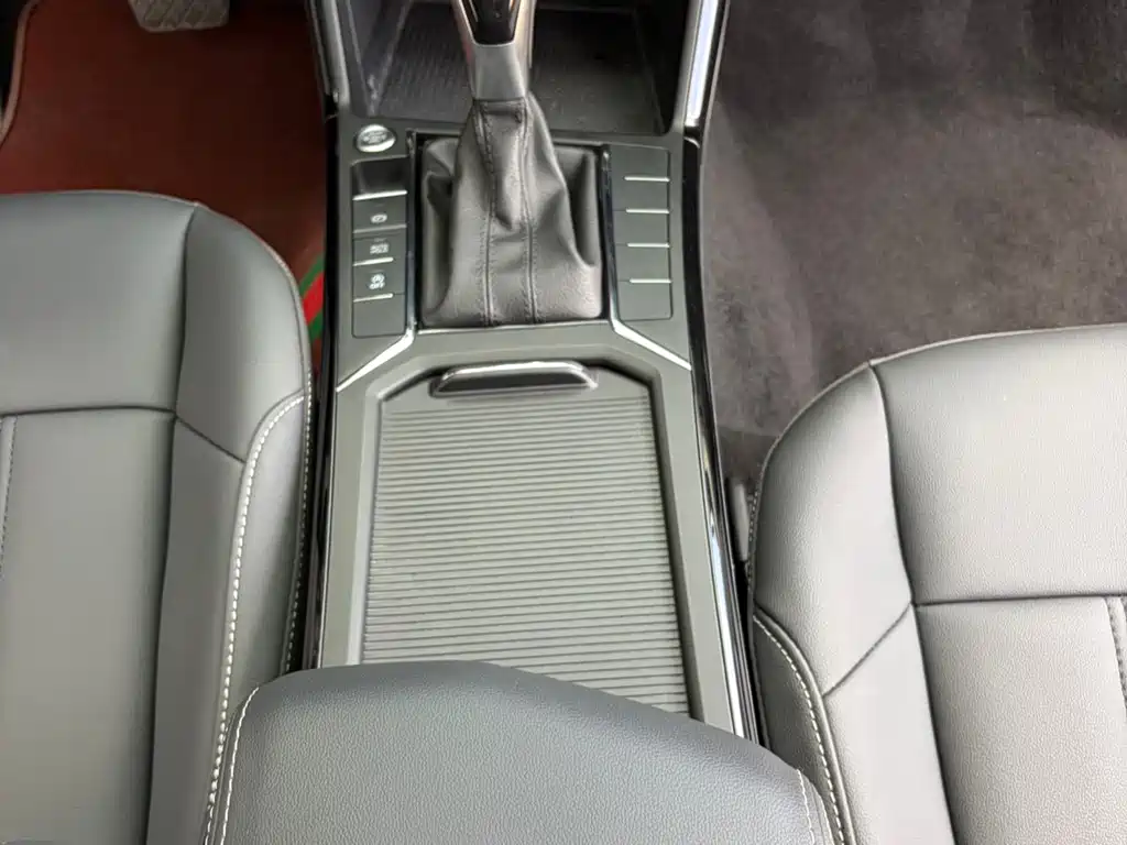 Volkswagen Passat — миниатюра 11