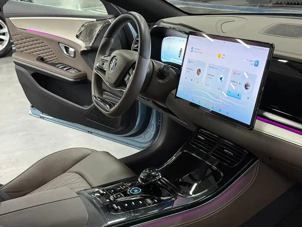 BYD Han — миниатюра 19