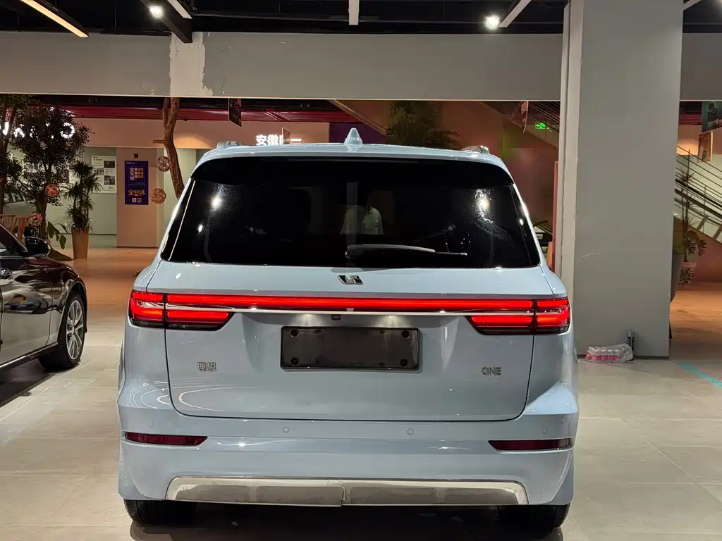 Li Auto Li ONE — миниатюра 7
