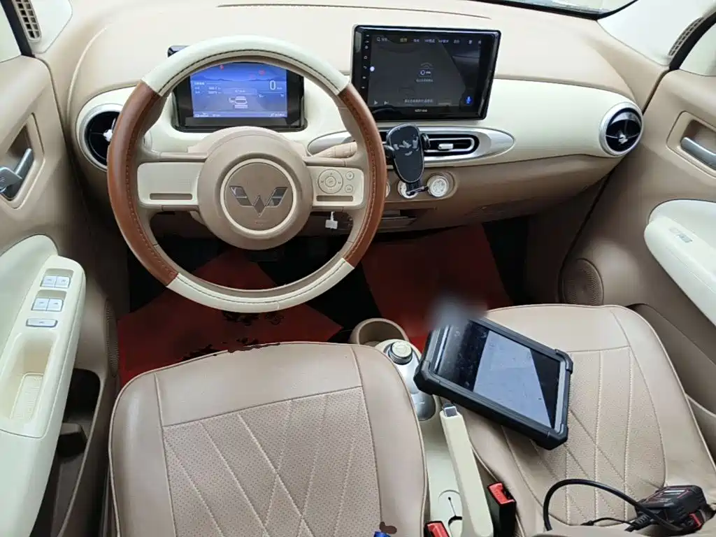 Wuling MINIEV — миниатюра 10