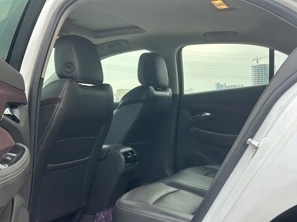 Chevrolet Malibu — миниатюра 5