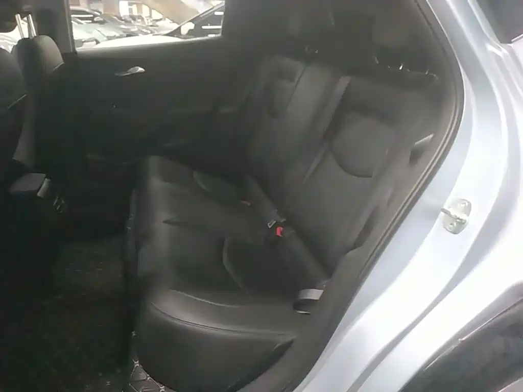 Chevrolet Menlo — миниатюра 17