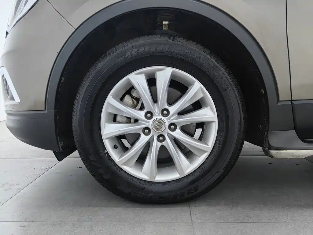 Buick Envision Plus — миниатюра 17