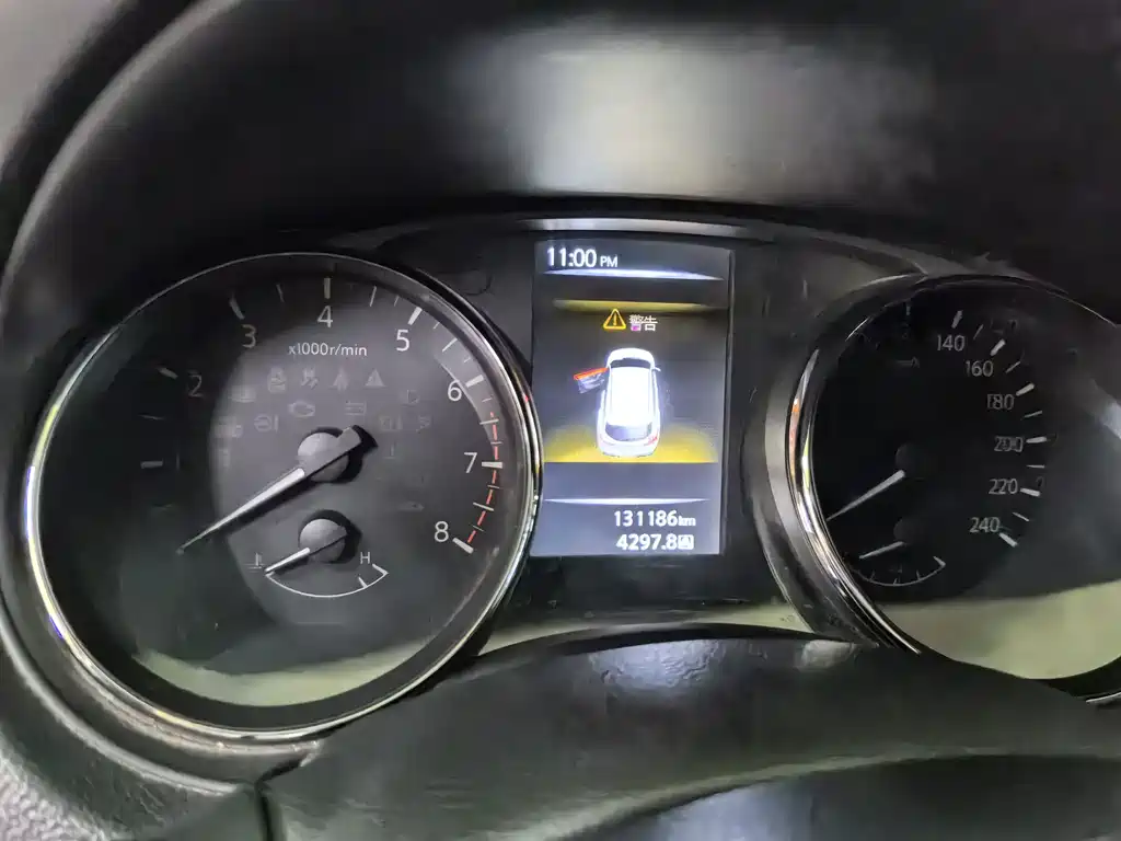 Nissan Qashqai — миниатюра 10