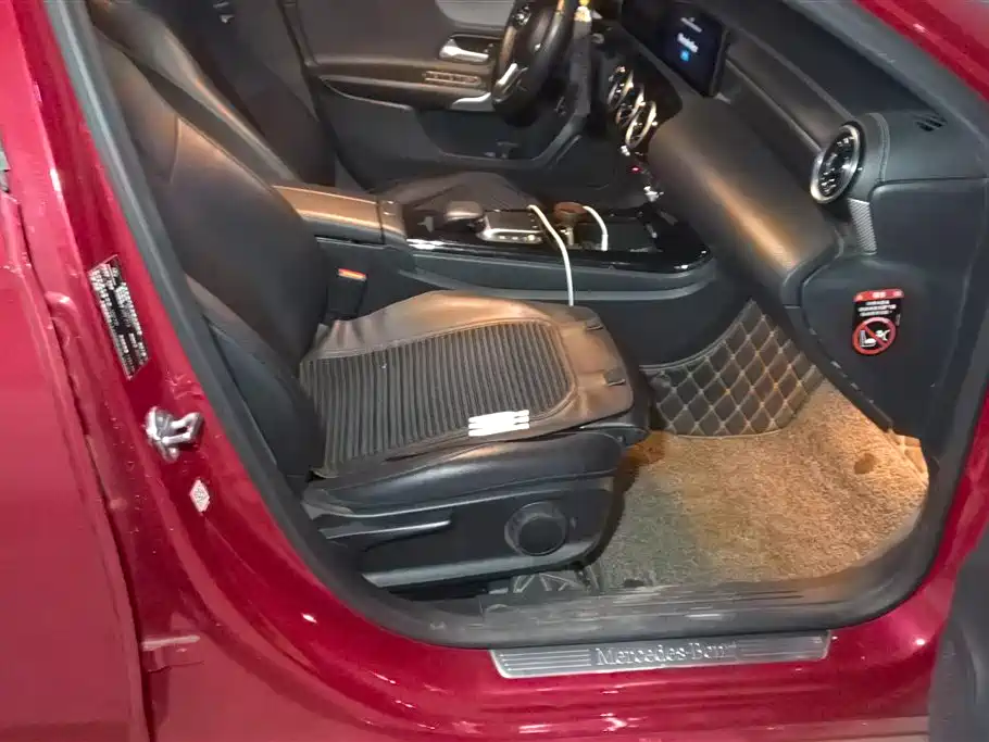 MERCEDES-BENZ A CLASS