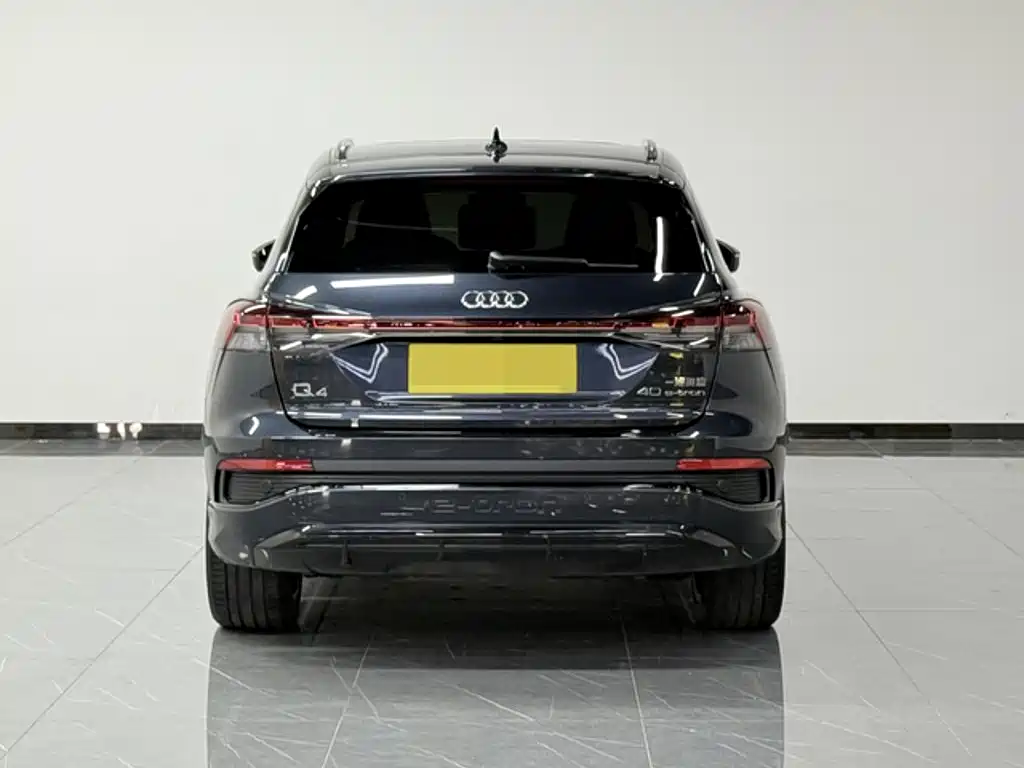 Audi Q4 e-tron — миниатюра 5